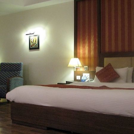 Legend Sarovar Portico Baddi Exterior photo